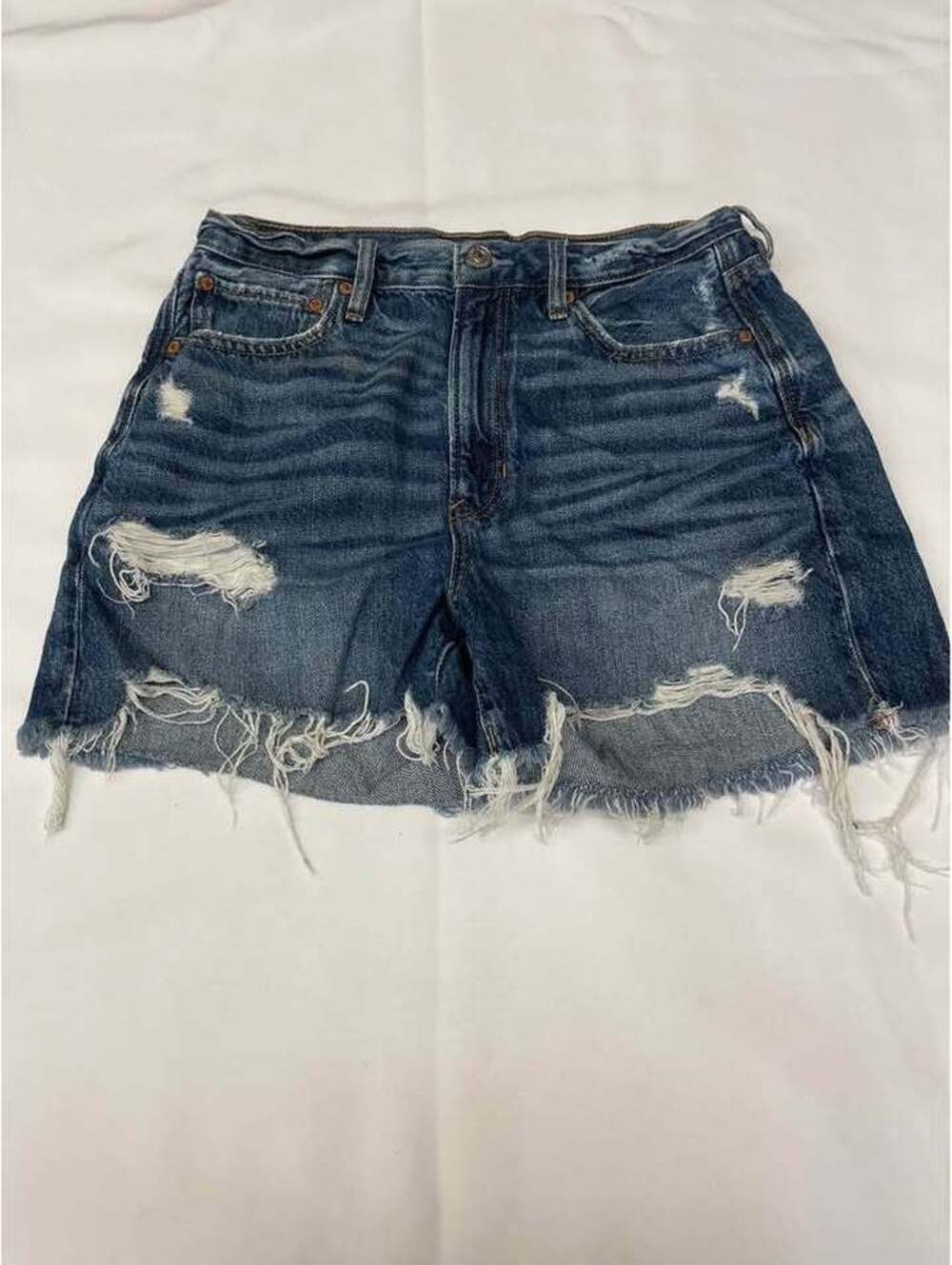 American Eagle 90s Boyfriend Distressed Denim Shorts Women’s Size 8
